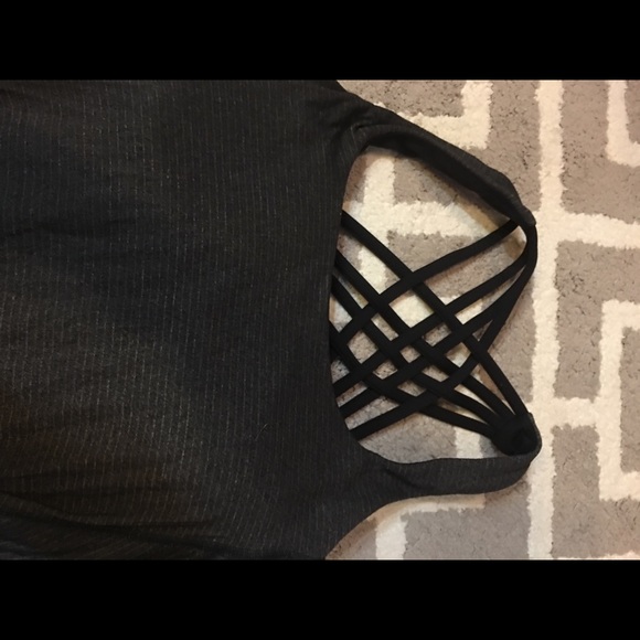 Lululemon - Picture 3 of 5